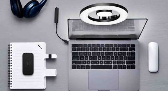 Smart Desk Essentials for the Remote Work Era
