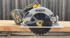 DeWALT DCS573B