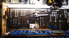 Daftar Tools Elektronik yang Wajib Dimiliki Teknisi Otomotif